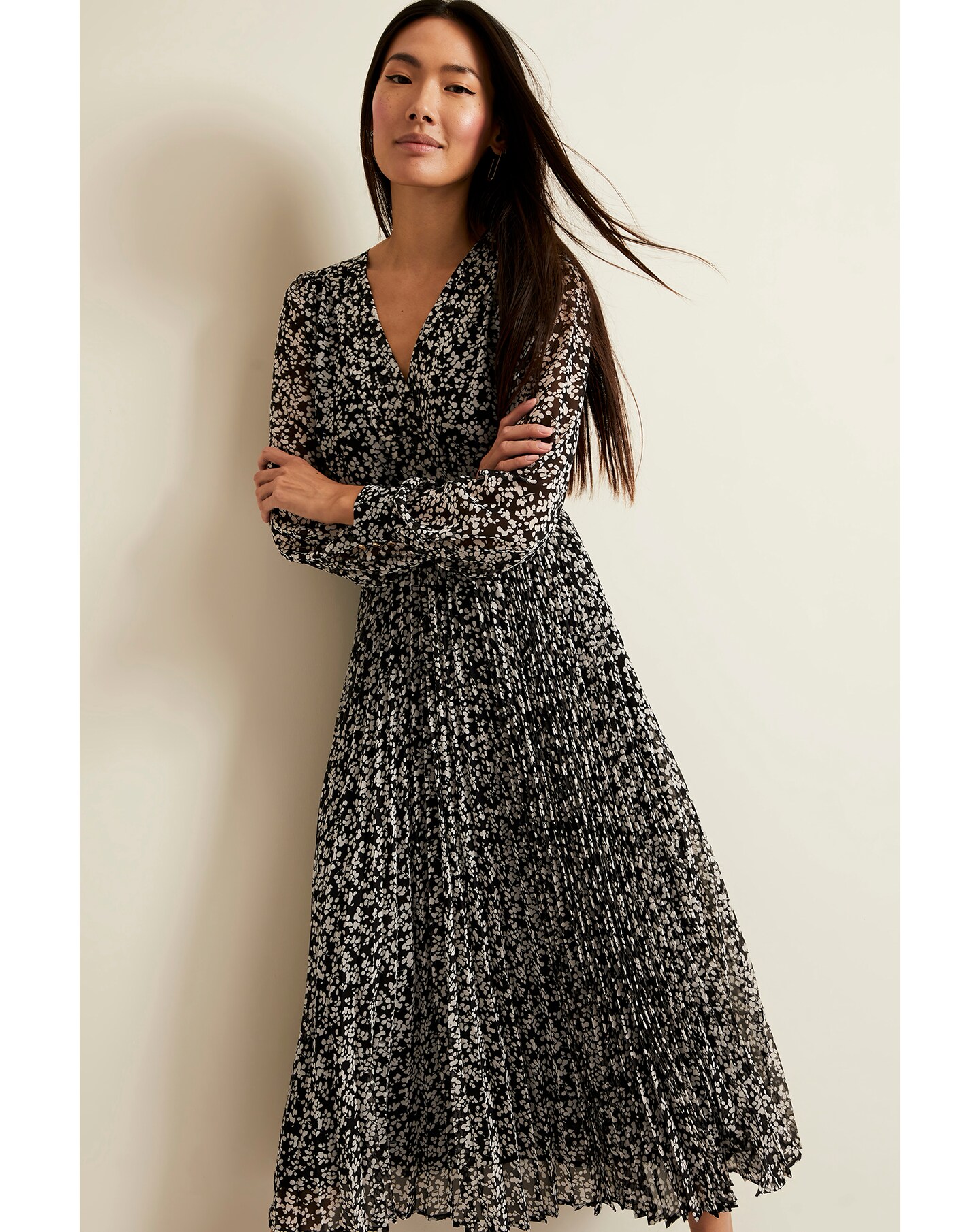 Phase eight best sale leilani spot dress